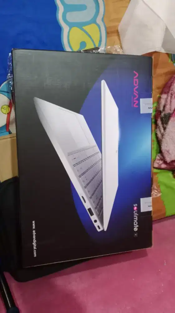 Di jual laptop advan Solmed x kondisi baru buka
