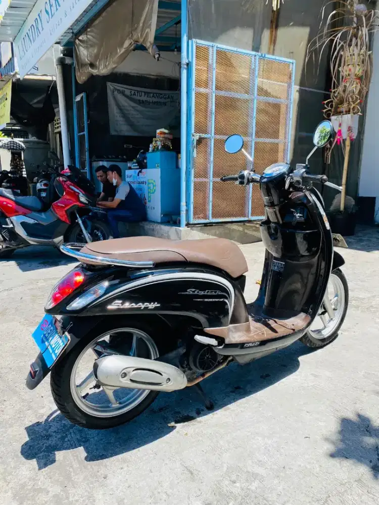 Scoopy 2016 hitam Deva motor