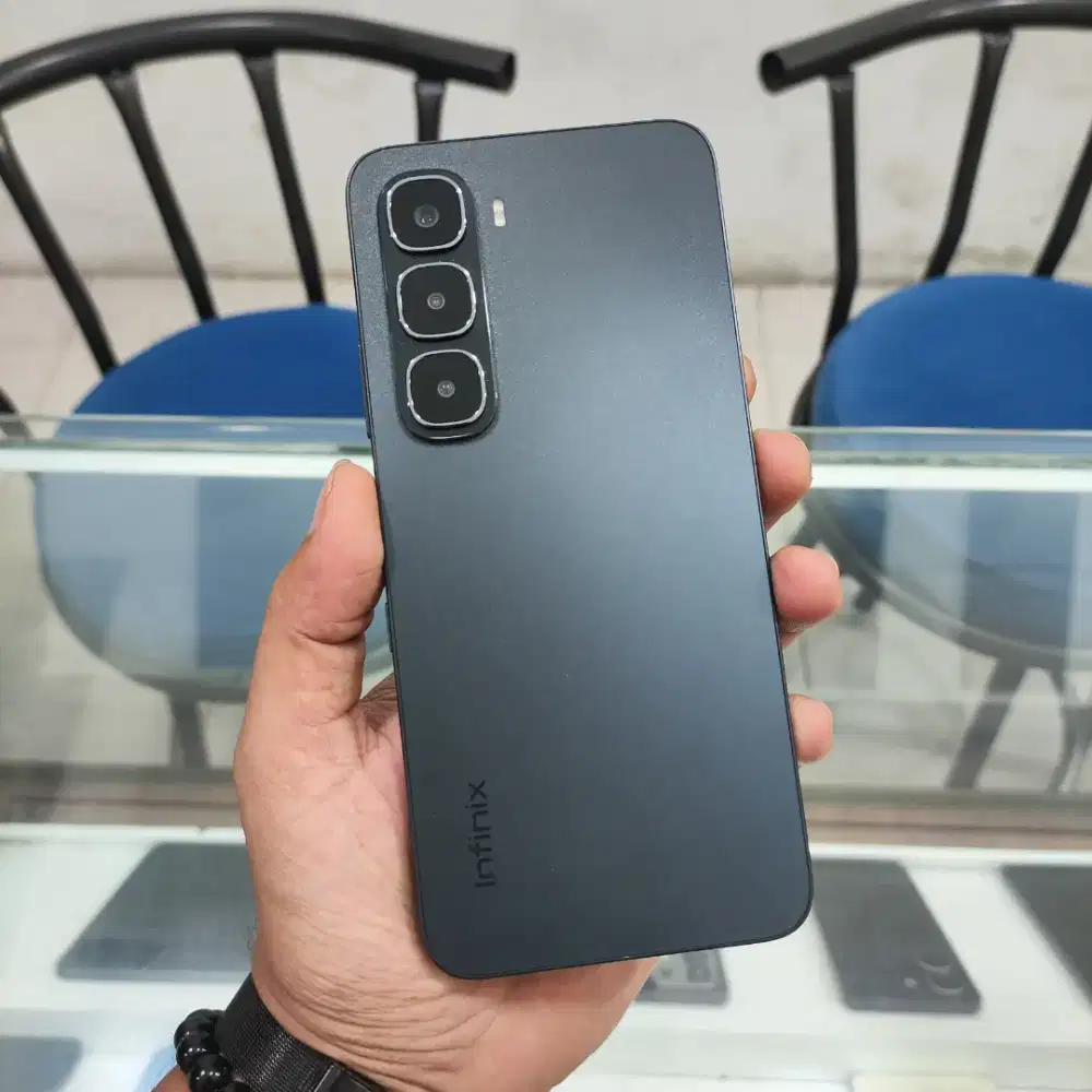 Infinix Hot 60i, 6/128Gb Fullset, bisa TT