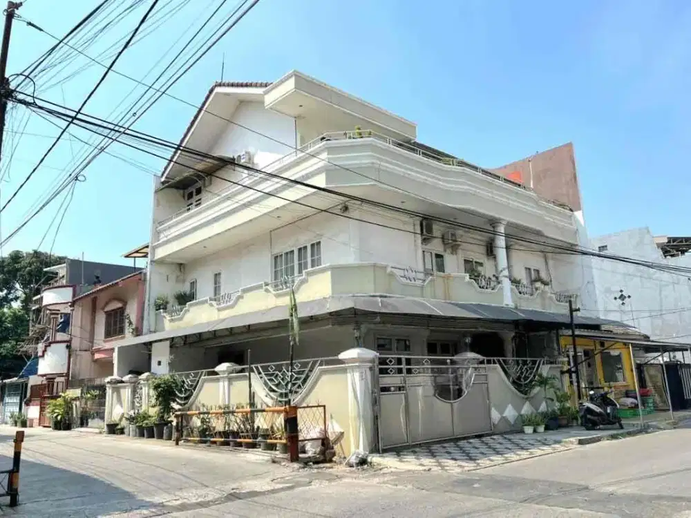 Dijual Rumah di Kavling Polri Jelambar madya