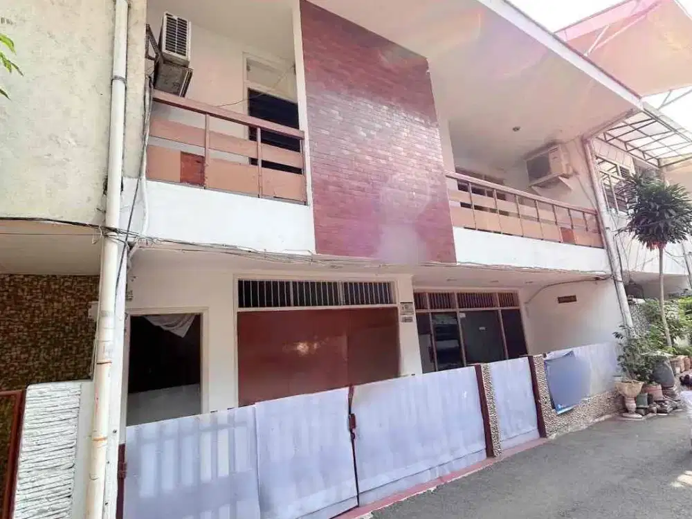 Dijual Rumah di Gunung Sahari Jakarta Pusat 
Dalam komplek One Gate System