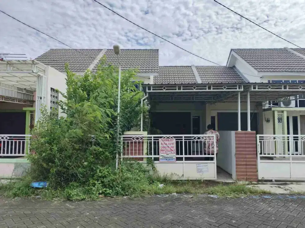 DIJUAL RUMAH 
PERUM D'GARDENIA CITY BLOK R NO.07
KEL. : CEMENGKALAN
KEC  : SIDOARJO
KAB  : SIDOARJO