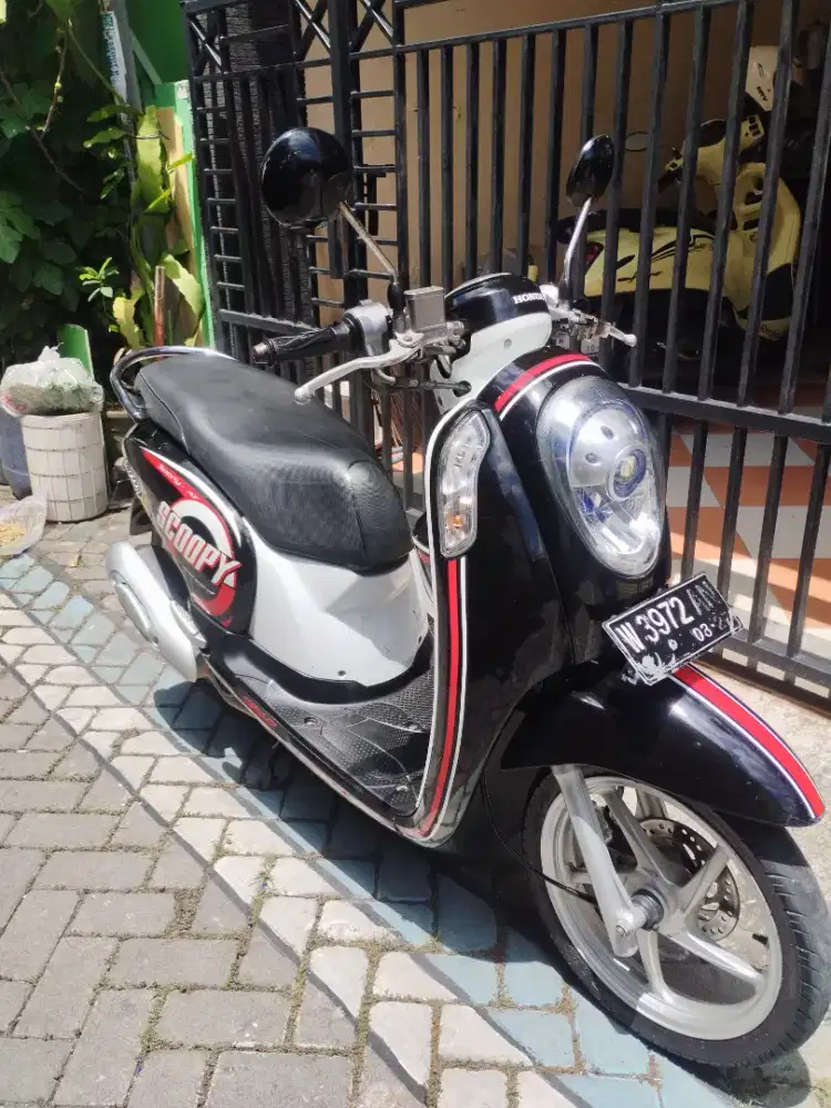 Honda Scoopy iss 2017