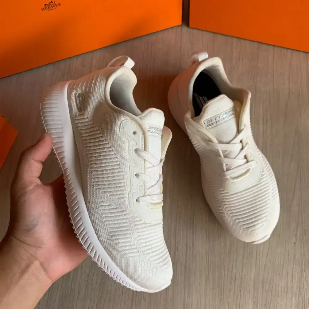 Skechers Squad sepatu original second sport running shoes size 35