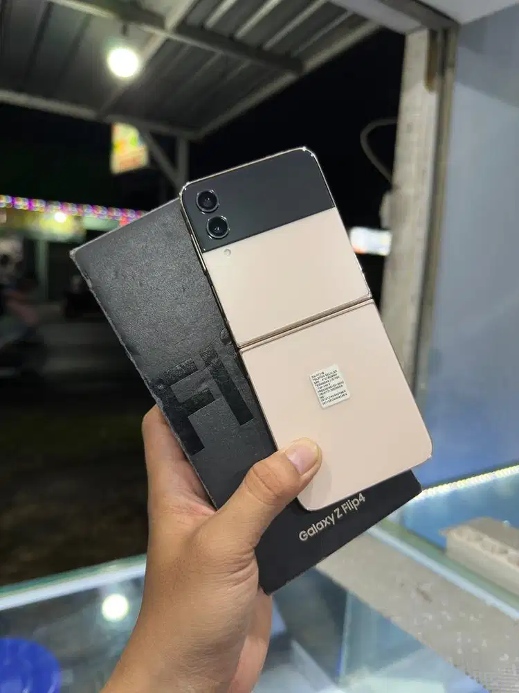 Samsung Z Flip 4 8/256gb Sein Mulus Lengkap Ori
