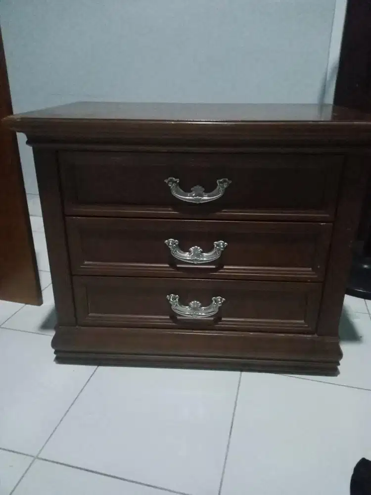 Meja vintage laci 3