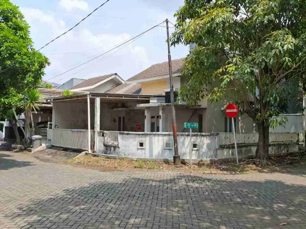 Dijual Via Lelang Rumah Hook Grand Delta Sari Anthurium Sidoarjo