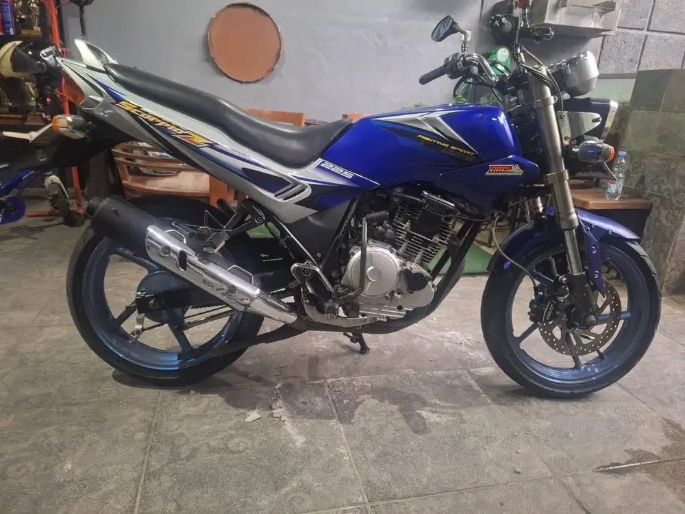 YAMAHA SCORPIO Z