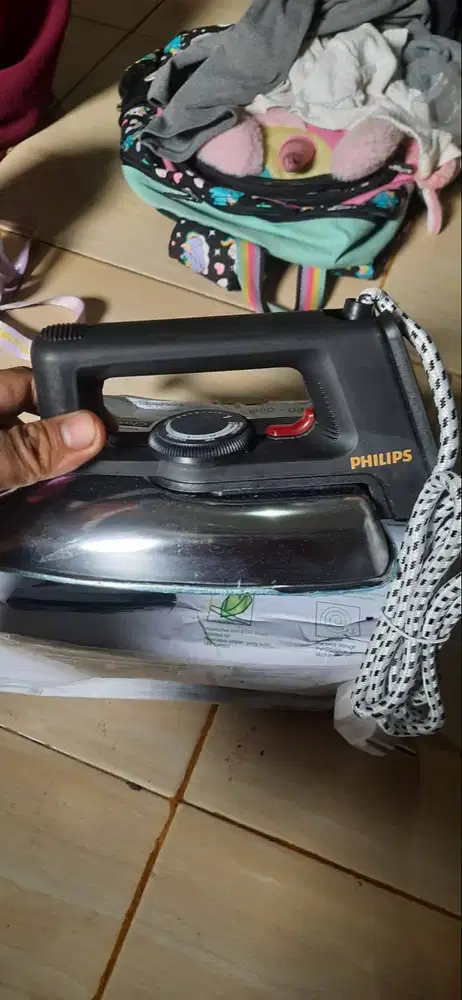 setrika philips masih baru