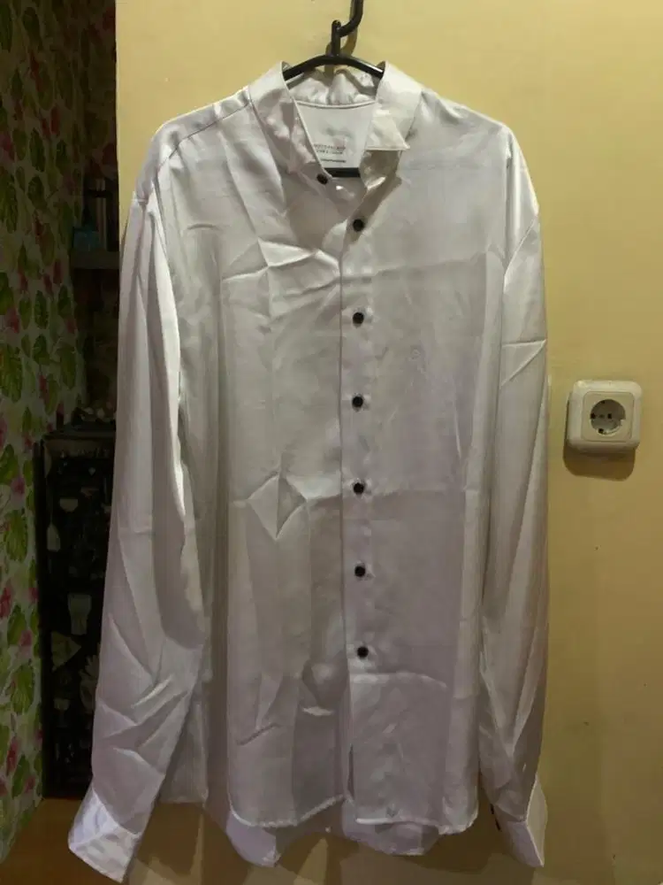 Kemeja Putih Lengan Panjang Harry's Palmer