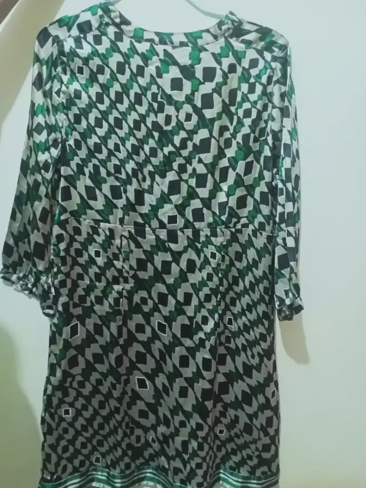 Baju corak brand MNG