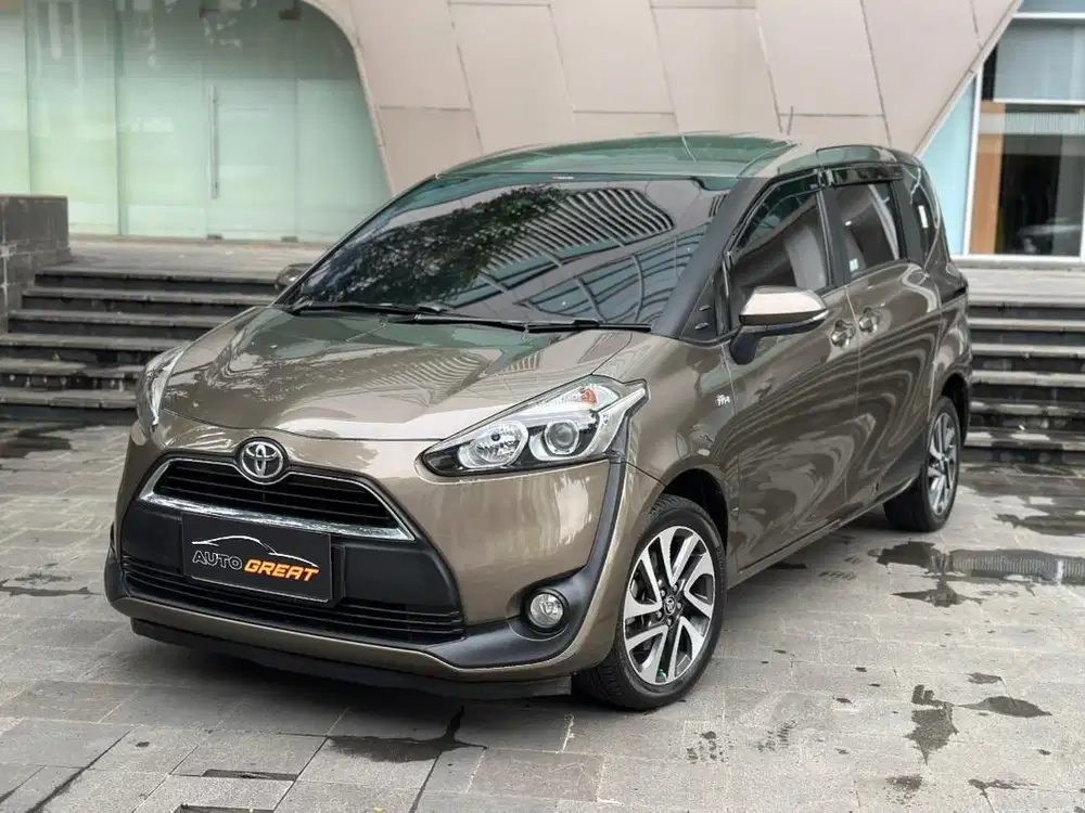 1 TANGAN DARI BARU ! TOYOTA SIENTA 1.5 V CVT NIK 2016
