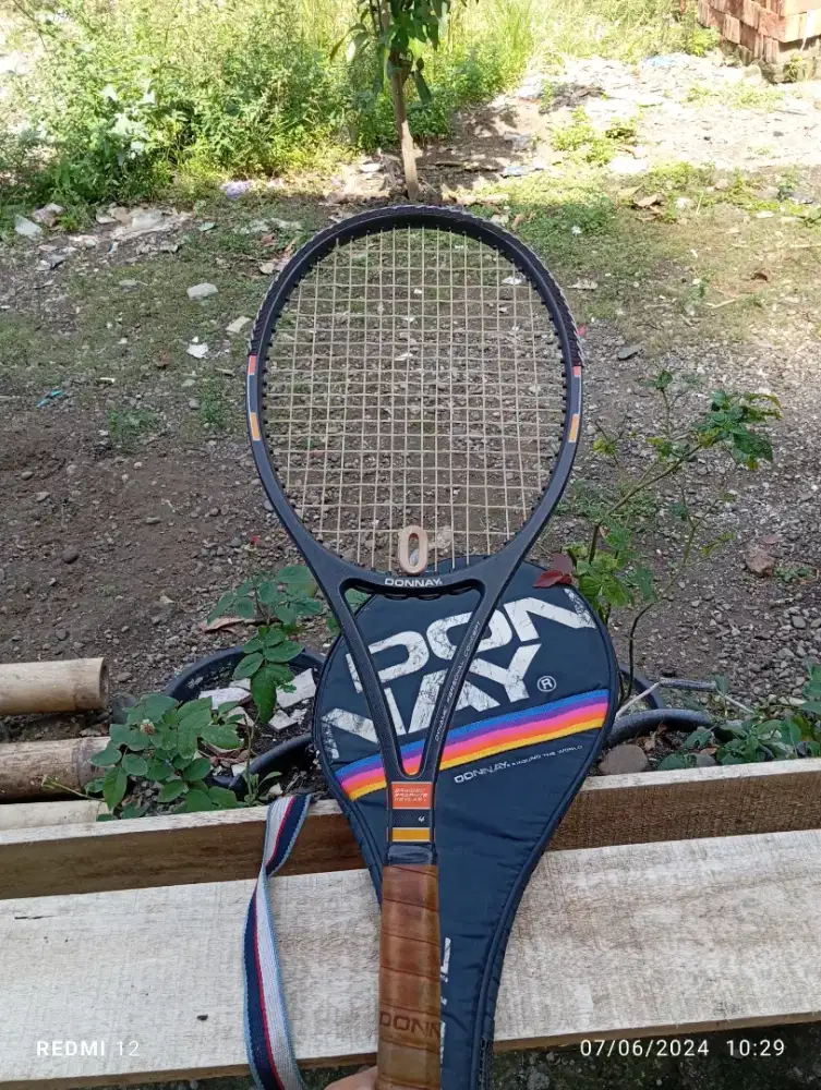raket tenis bekas donnay