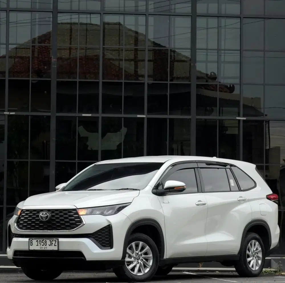 Innova Zenix 2024 Hybrid G