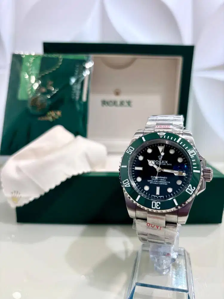 Rolex submariner starbucks japan movment
