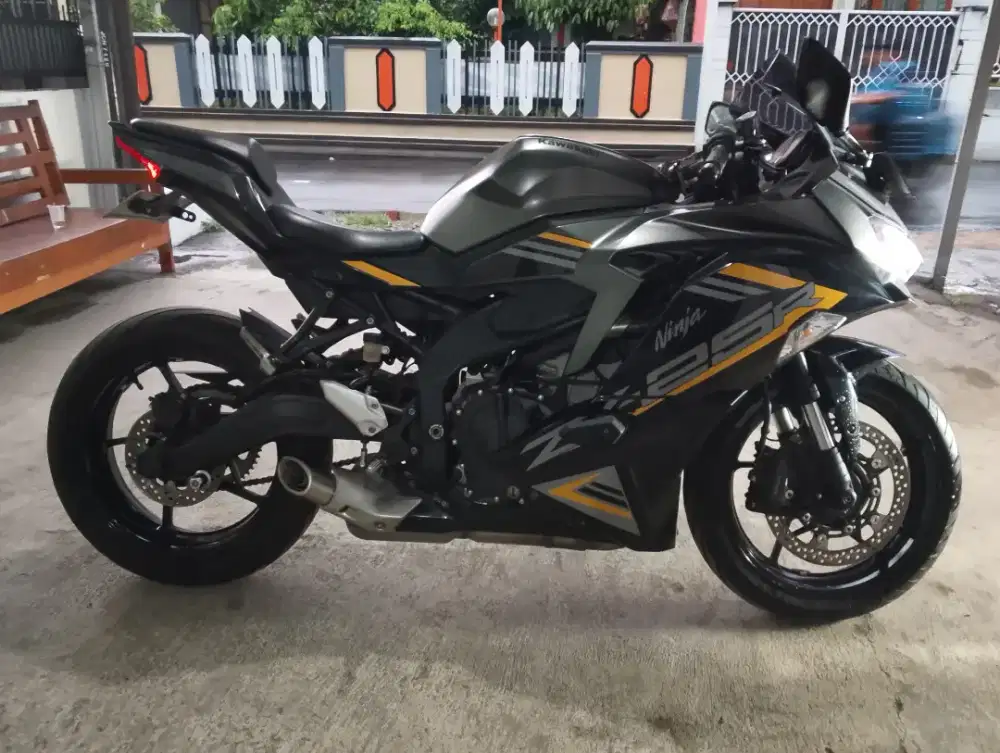 Zx25R ABS QS KTRS tahun 2022 km low