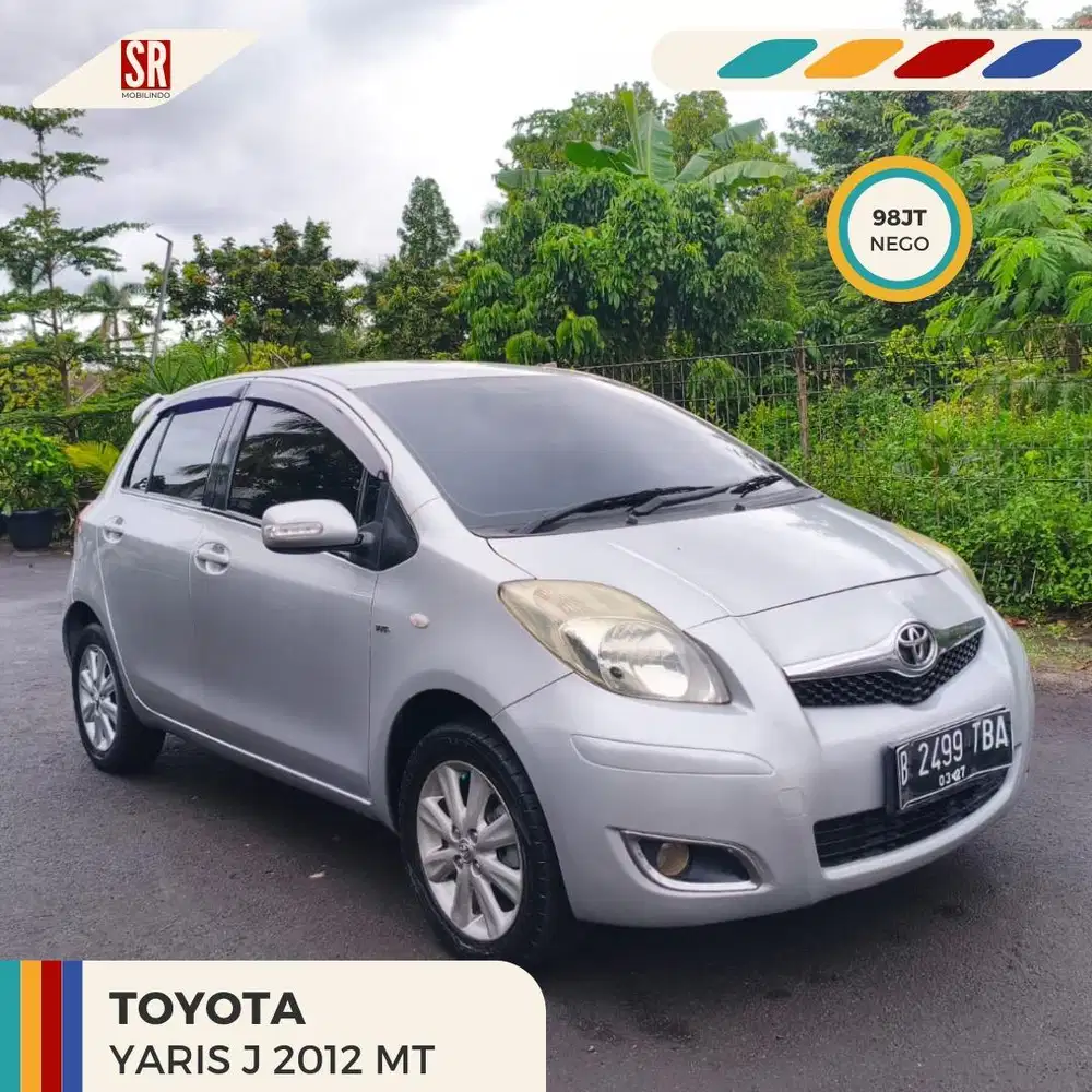 Toyota Yaris J MT 2012