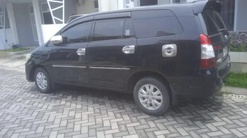 Jual Toyota Innova solar tipe G 2014