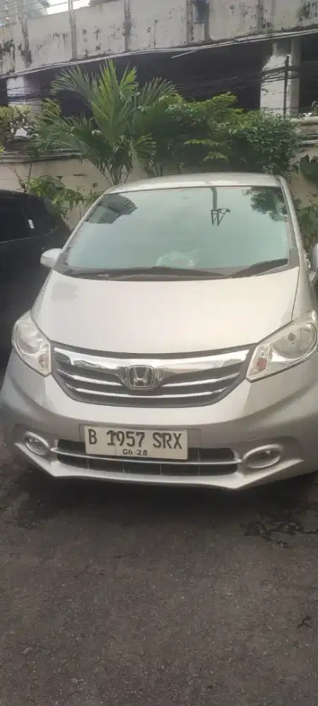 Honda Freed e psd 2014