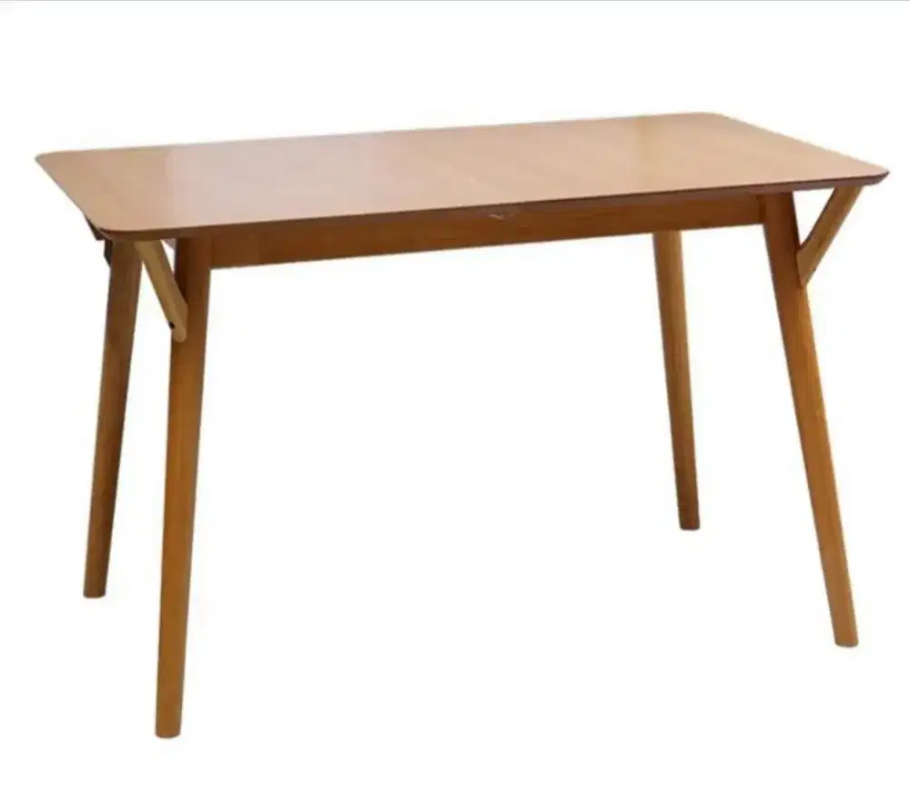 Meja makan elegant, bisa dilebarkan