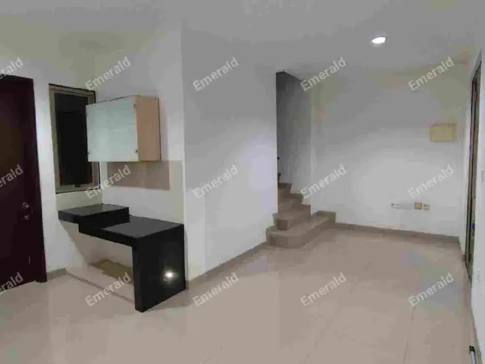 Rumah Hoek di Pantai Indah Kapuk 2 - Cluster Cleveland (6x10)