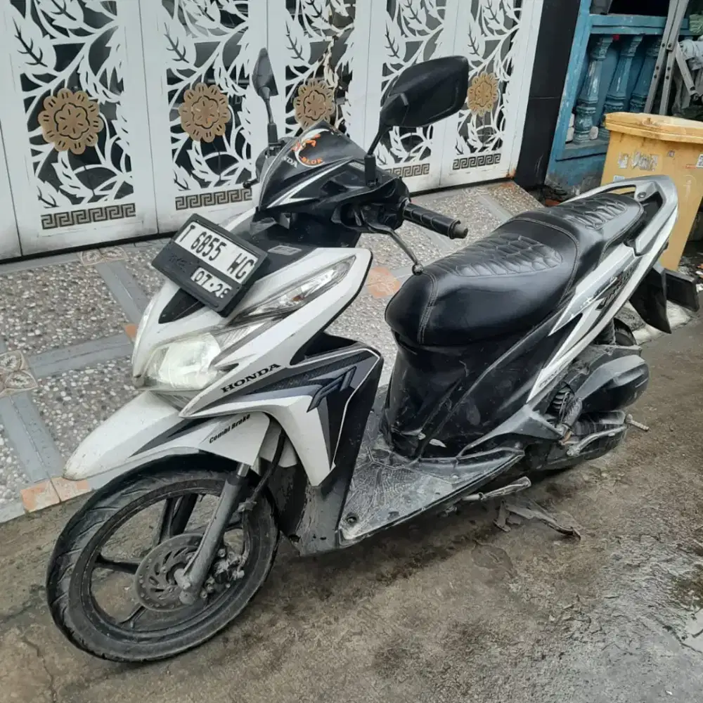 Honda Vario Old 125 2013 KZR ss lengkap pajak hidup plat T  Subang