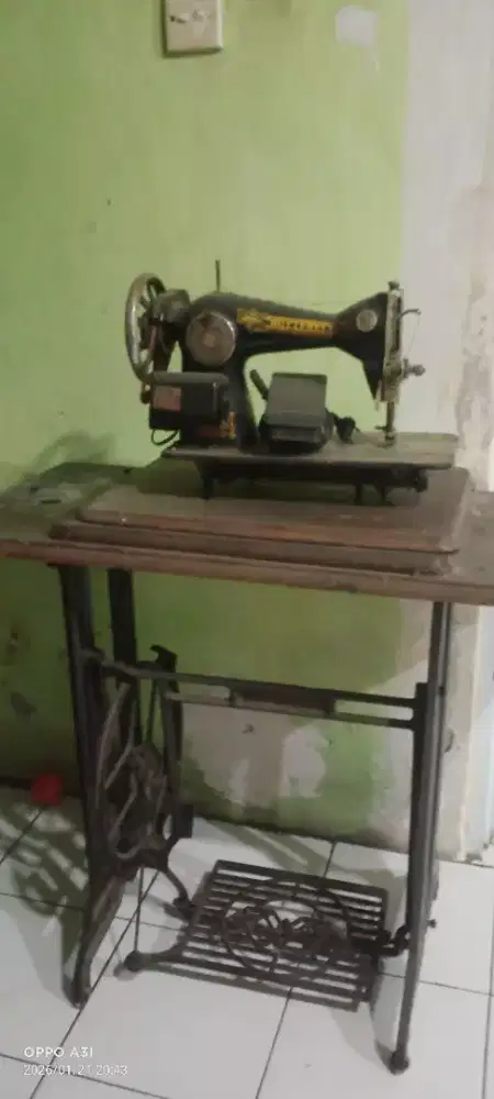Dijual mesin jahit jadul
