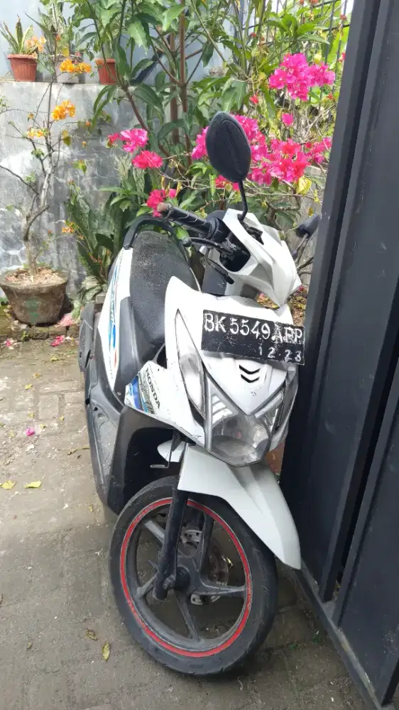 Dijual santai motor Honda beat f1 tahun 2014