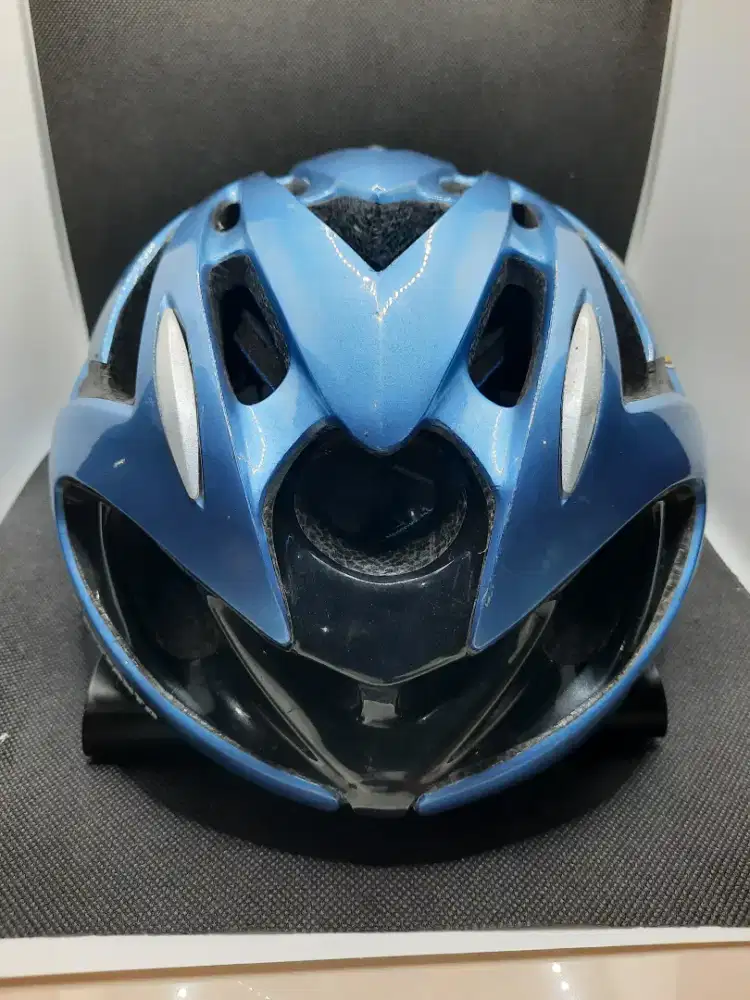 Helm Sepeda Lazer