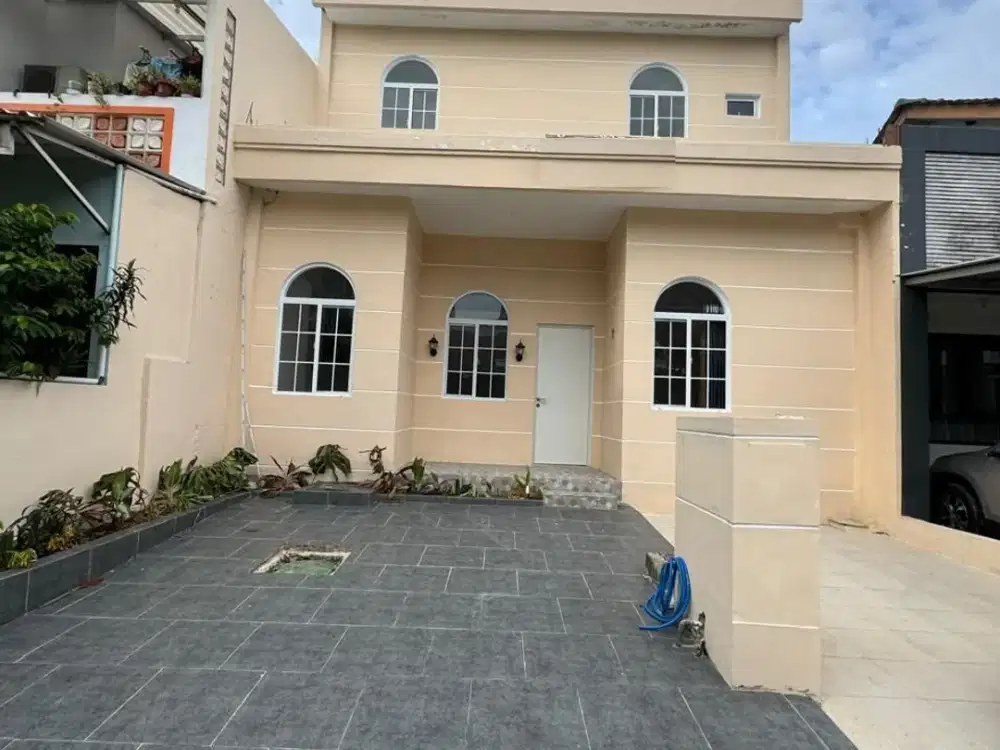 Rumah Cantik di Cluster Mahagoni Park Bintaro Jaya Sektor 9 Siap Huni Dekat Tol