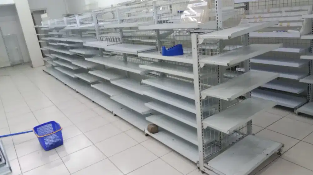 Borongan rak tangan pertama