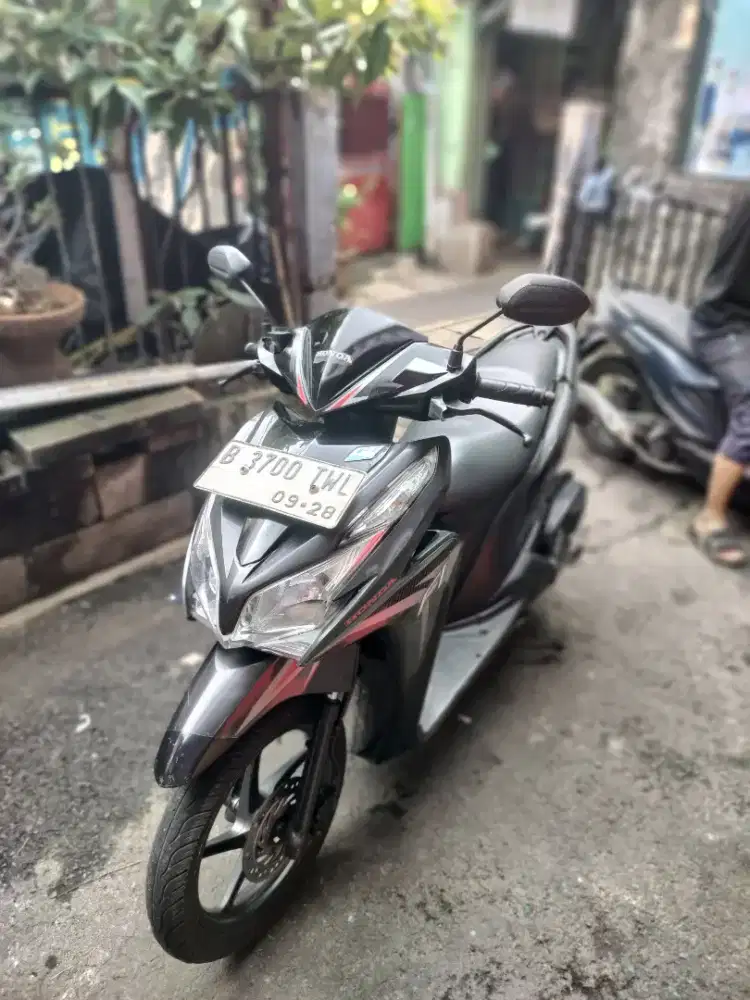 Vario 125 kzr thn  2013