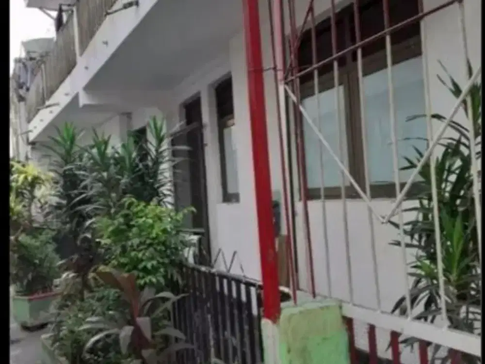 Ruko jl Peneleh strategis