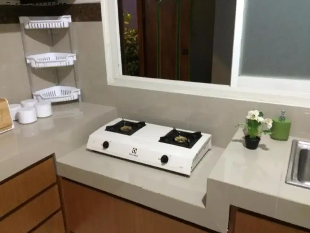 Rumah Wisma Permai Barat JALAN UTAMA STRATEGIS LANGKA FURNISH hdp selatan