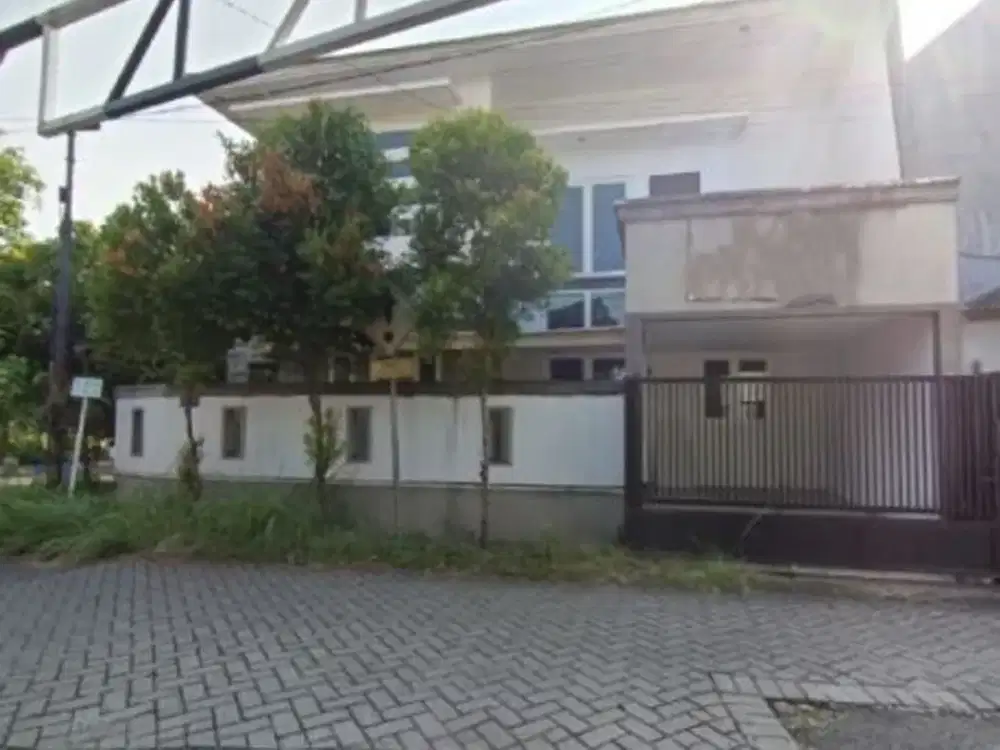 Rumah di babatan mukti wiyung Row jalan 2.5mbl, Strategis