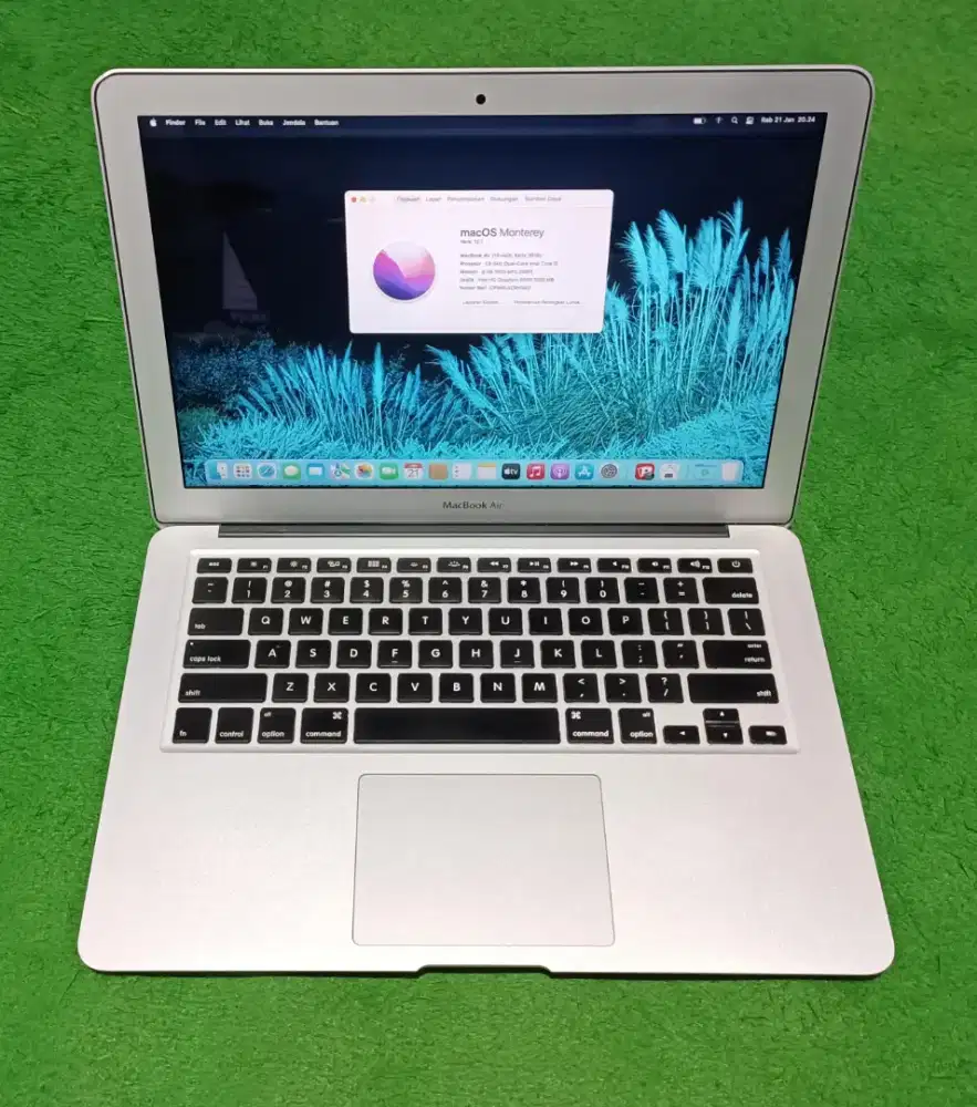 Apple MacBook Air 2015 Intel i5 8/128 Silver Murah