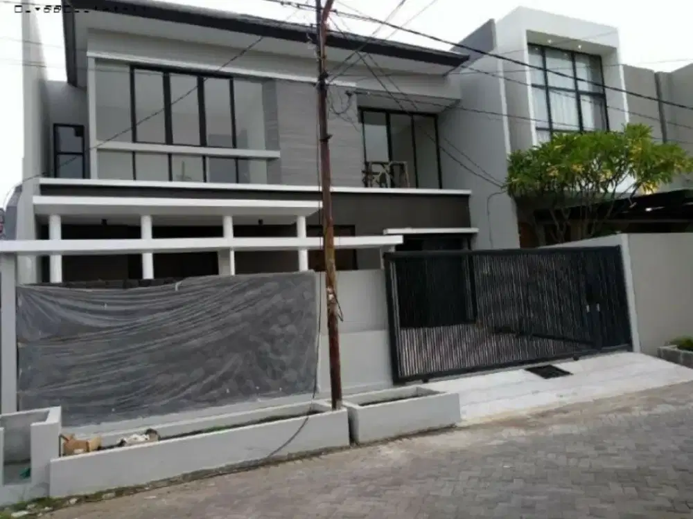 Rumah Baru Lux Minimalis Manyar Tirtoyoso Selatan Hadap Utara, Strategis