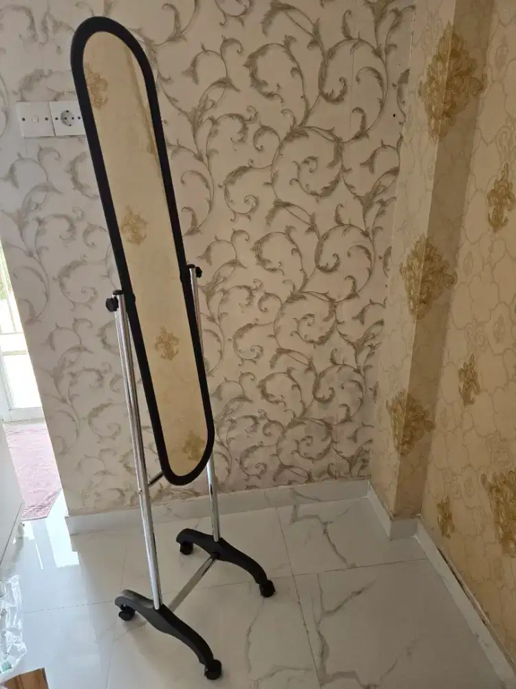 Standing Mirror.