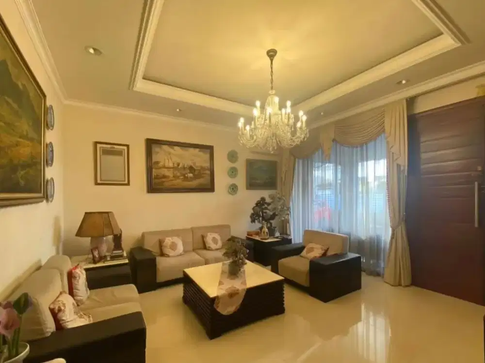 Rumah bagus Taman Radio Dalam Kebayoran Baru 792m 1 lantai, ada kolam renang, nyaman dan rapi