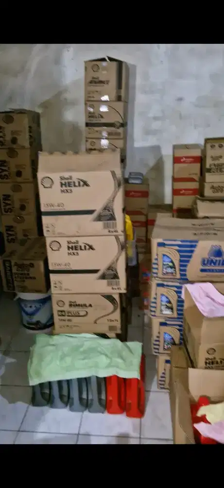 Jual borongan Oli Baru bekas bengkel