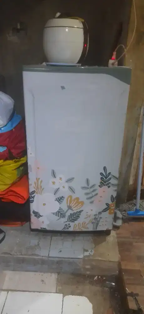 Jual aja. Kulkas Glacio