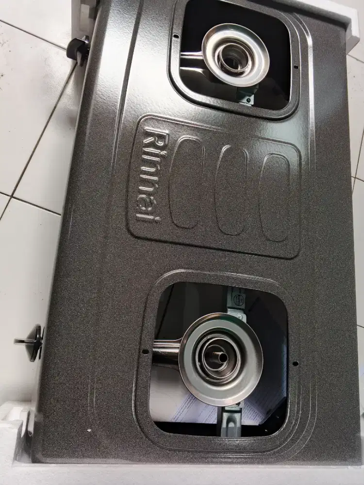 Kompor gas Rinai dua tungu