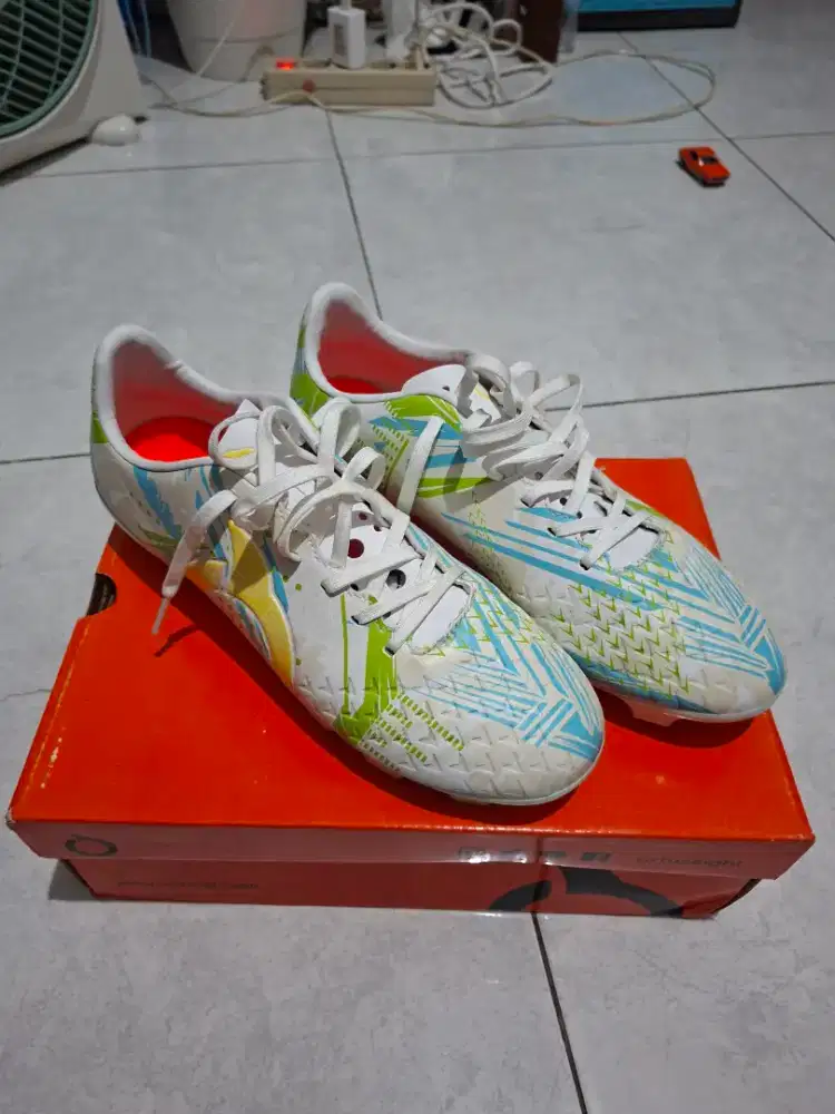 Sepatu Sepak Bola Ortuseighy Havoc