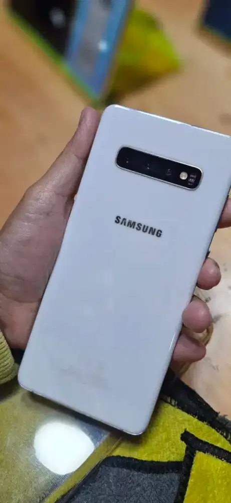 Samsung s10+ ram8/512