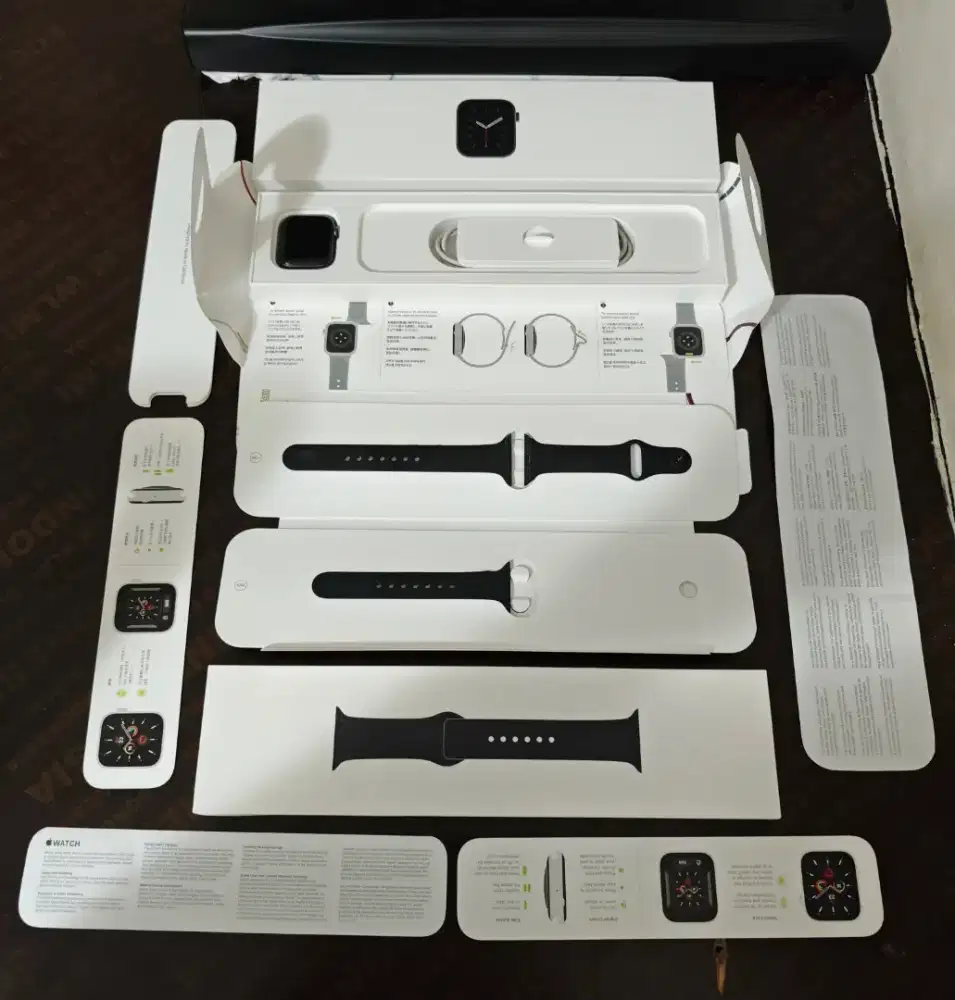 Apple watch Series 6 40mm Fullset lengkap original