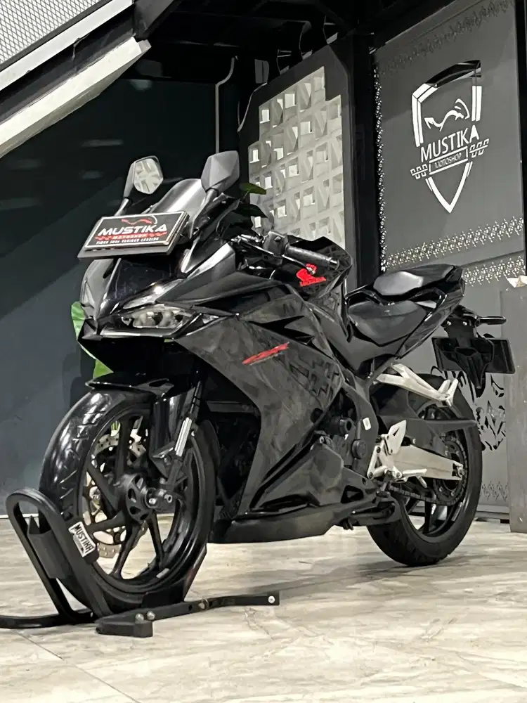 Plat N Malkot‼️CBR 250RR 2018 Black Freedom.DANNY Mustika Motor Sulfat