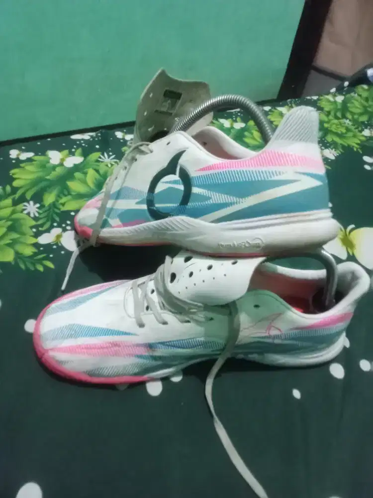 Jual sepatu futsal ori