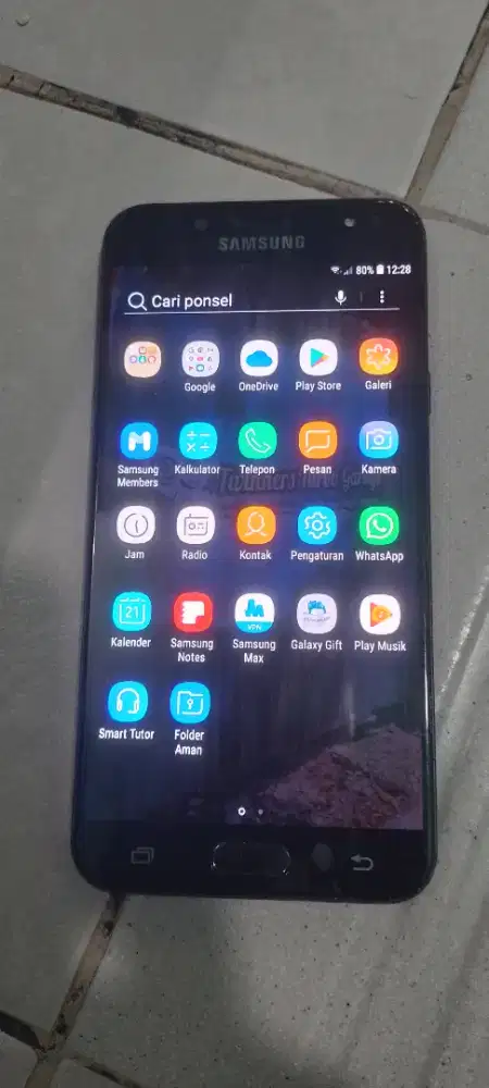 Samsung j7 plus