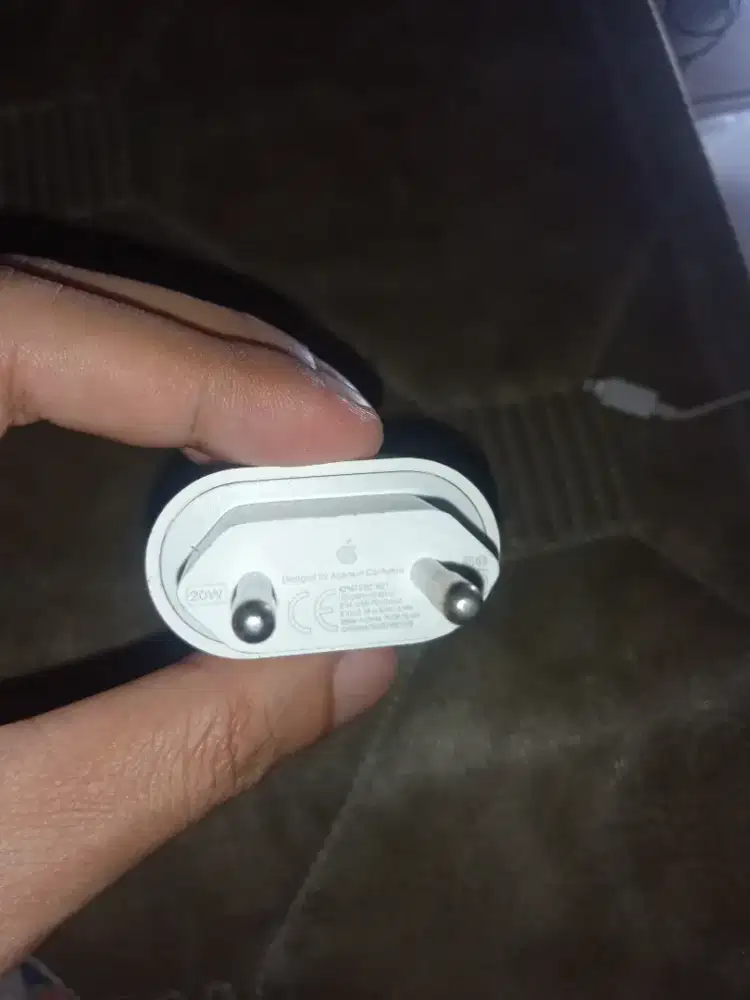 Adaptor iphone Ori 20W