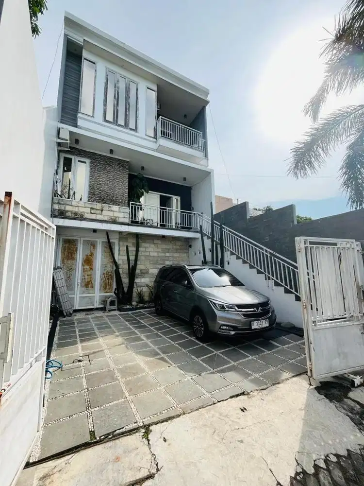 RUMAH MEWAH DEKAT TOL KRAPYAK DAN PASAR NGALIAN SEMARANG